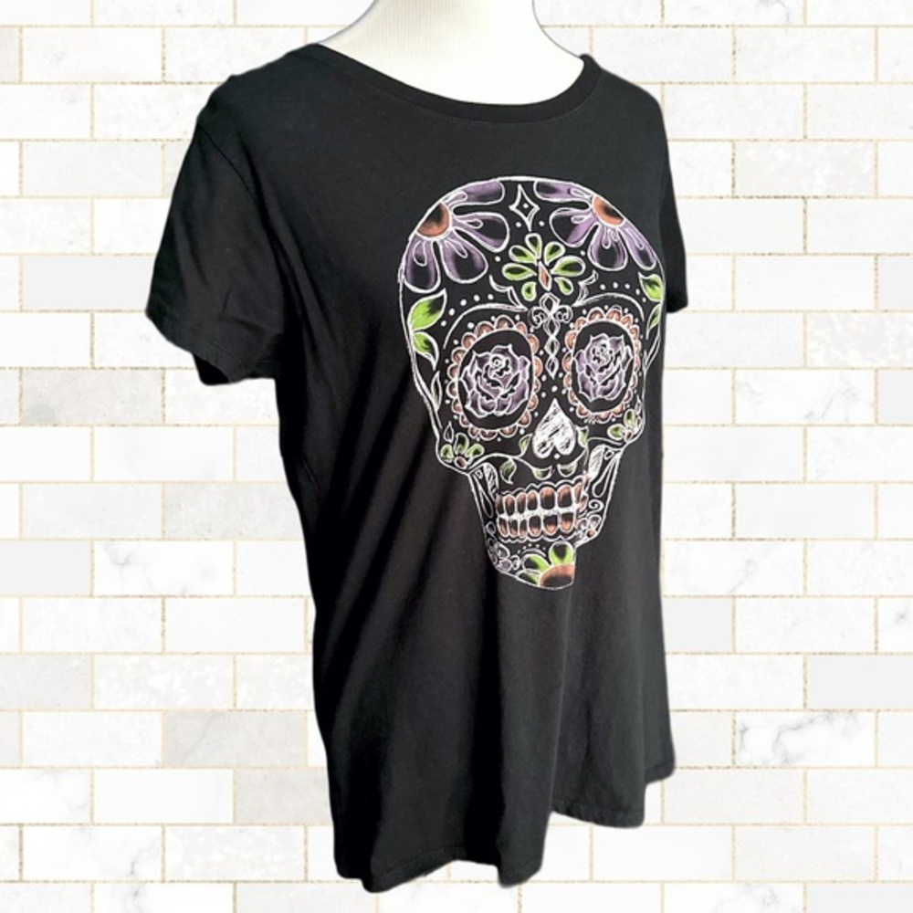Black Flower Skull Halloween Shirt Size XL